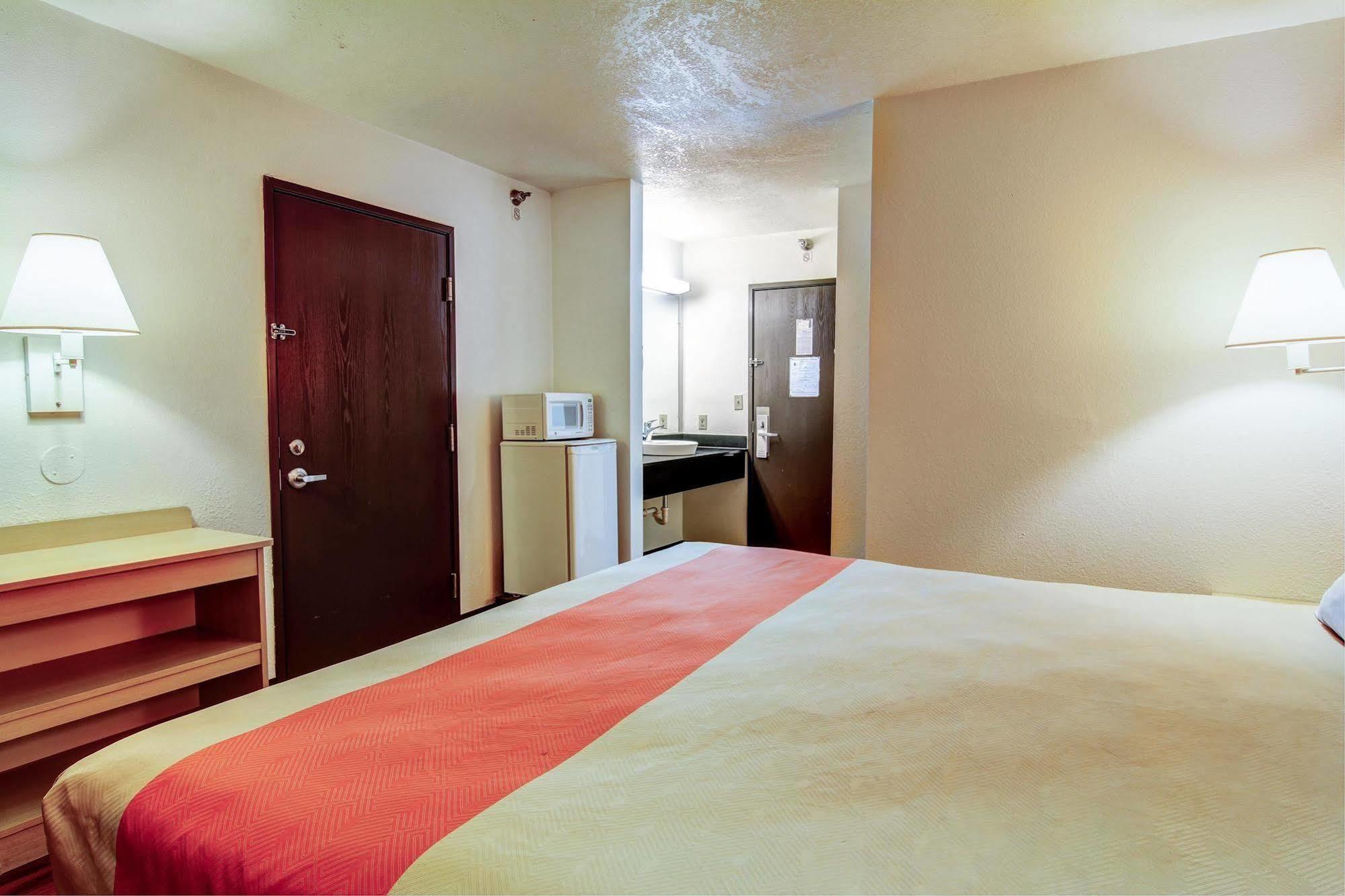 Motel 6-Columbia, Mo - East Bagian luar foto